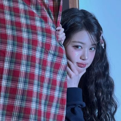 Iaffyu's profile picture. ㅤ 𝓼ilhouette  𝑜𝒻  𝘥𝘳𝘦𝘢𝘮  𝘭𝘢𝘥𝘺  on  heaven, 𝓦onyoung