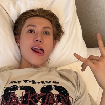 martinsholic's profile picture. ⨳ @cortis_bighit my happy pills ୭˚. ᵎᵎ｡🧷𖦹°‧ #MARTIN 🎸ᝰ.ᐟ