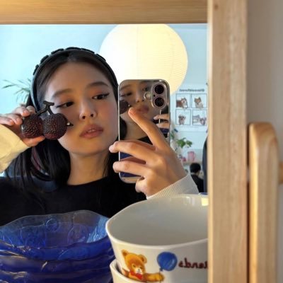 pinkeublinkeuu's profile picture. 