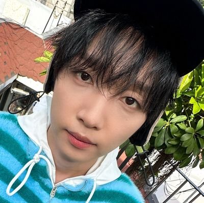 myer87's profile picture. • They/them 
• (Fan Account) 
• (Phan) Trash 🏳️‍🌈 
 • 🐼 
• '97 liner • 
Ults: 최승철, 정세운, 조승연, 원위