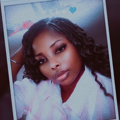 Tolu_ene_'s profile picture. {Aries ♈ }Entrepreneur}Softgirl🙈}I'm an old fashioned}