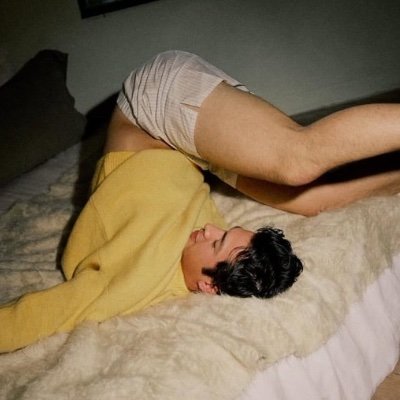 stilladoringyou's profile picture. 