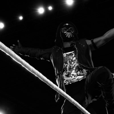 PeaceLoveReal's profile picture. ℙeaceℒoveℛeal-𝕃ife. El Black Dragón 黒い龍 Praise The Gods.