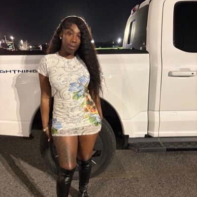 velekaaaa's profile picture. 🦋lovely