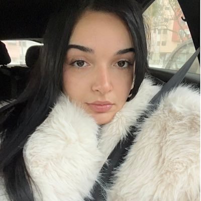 lulustz7's profile picture. 💚 scp