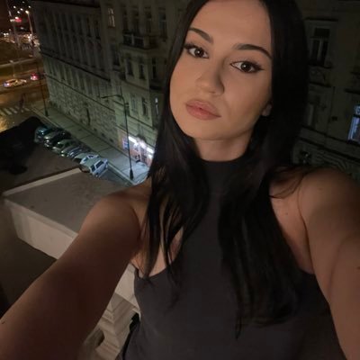 crzndemagnolias's profile picture. art @cleoidus