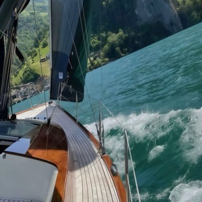 pvndo's profile picture. I own games & businesses