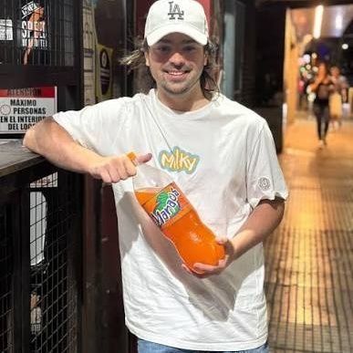 hitmanfake6's profile picture. -Papu sigma: si estás leyendo esto, es pq tú culo pide mi verga