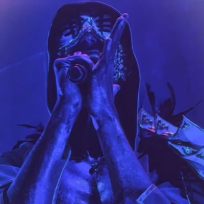 garlandrels's profile picture. ⠀