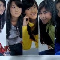 Blink Star ♥ (@weheartblink) 's Twitter Profile