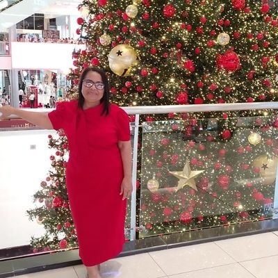 RosJimenez09's profile picture. Panameña, fiel creyente en Dios. Abogada y amante de la lectura.