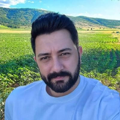 Tanrıya inanıyorum ve benim için yaptığı her şeye inanıyorum, her zaman O'nun adına sadık kalacağım.