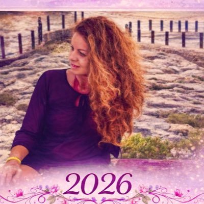 VERO_MIER's profile picture. HIPERSENSIBLE, INTUITIVA, RECEPTIVA UN POCO BRUJA ,100% FELINA.... INSUPERABLEMENTE TODA UNA PISCIS ♓ LO QUE DAS REGRESA IN LAK'ECH - HALA KEN