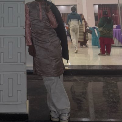 RDhimal13917's profile picture. 