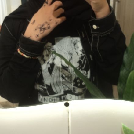 badtzmarruw's profile picture. seonghye0n ...... 💌 :–D