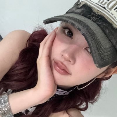 h2hrtzz's profile picture. for #hearts2hearts ꨄ! dan saw aespa!!!