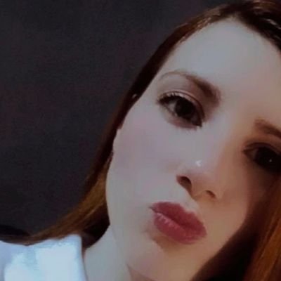 Ayuuu998's profile picture. 🦋✨
Mariposa vuela en el cielo azul,
baila con el viento, brilla con la luz.