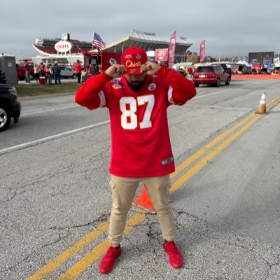 BIG_E_KC's profile picture. 💍 to @Cassi_McWhirt33 #Faith #ChiefsKingdom #Royals #RockChalk #GoBolts