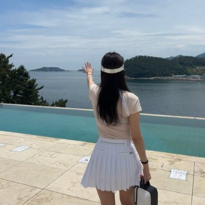 Luna_02220's profile picture. 🍀Hello, Nice to meet you, I am looking for a good friend🍀🍁