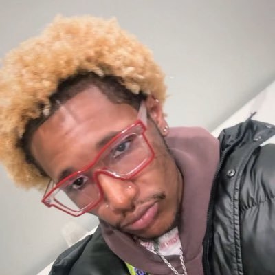 mirsantanaa's profile picture. ♋️ // instagram 📲 : mirskkiii // 111 ✨