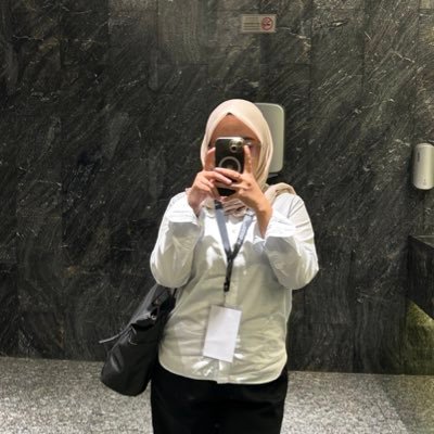 akunsampah25's profile picture. ;