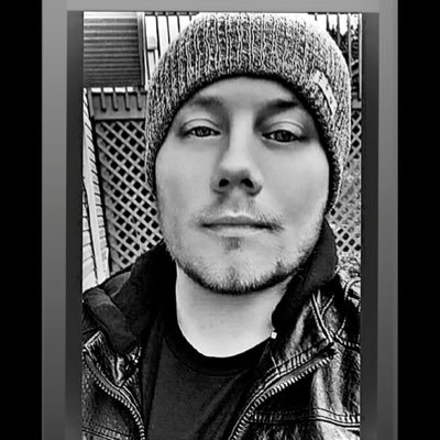 Avsfanjake's profile picture. #goavsgo #forthelou #ramshouse #Hookem 🤘🏻 - Carpenter - Welder - I like sports and other things - sometimes I’m funny.