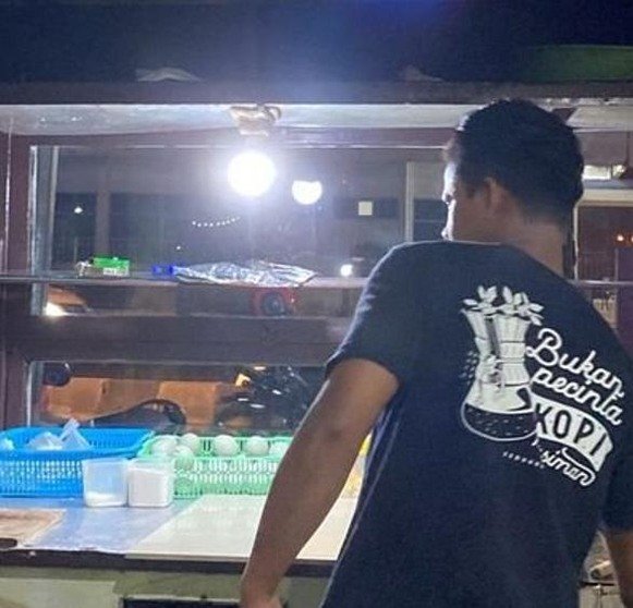 adamdavis4's profile picture. 