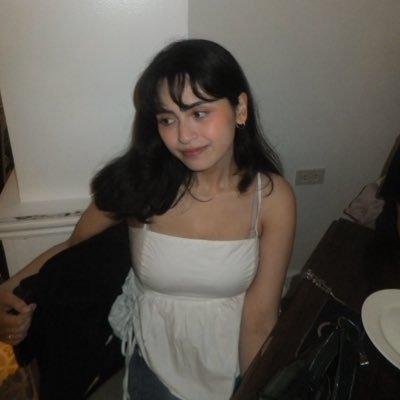 yanaorii's profile picture. Twitch Streamer 🦋 24 🤍 Hardstuck Gold 3