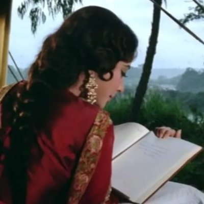 beartownesque's profile picture. ― let's start with the end of the world, why don't we? get it over with and move on to more interesting things.