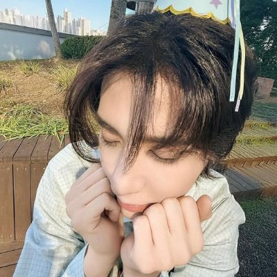 bn_d21's profile picture. 