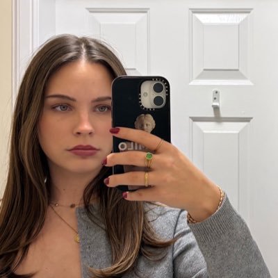 leclerscz's profile picture. aspiring f1 WAG