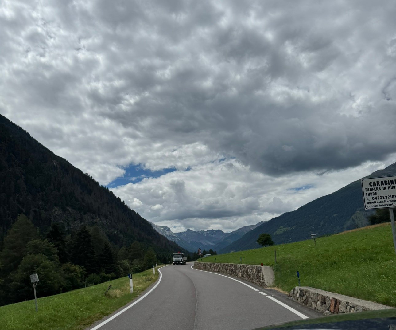 DrRonrme's profile picture. 