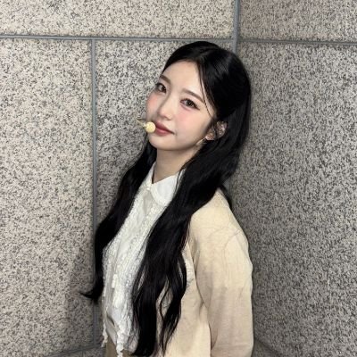 cosmluv4's profile picture. 