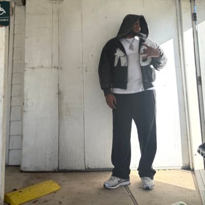 rvshvd1_'s profile picture. 