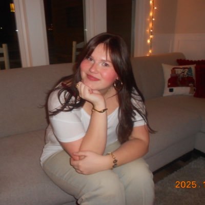 abbseiben's profile picture. ohio state • political science 🌷🧸🪴💐🤎