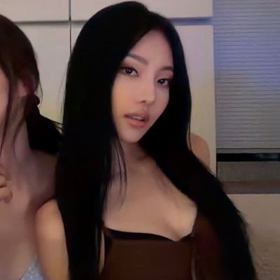 hotcupofteaxx's profile picture. she/her || 👩‍❤️‍💋‍👩 ||
gay for ryujin and ningning || psycho 🎭