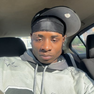 JashonSJ's profile picture. NSFW⚠️ , J3, Track Runner 🇺🇸 06/03 geminian♊️ , 7year Self Barber 💈Snapchat: ontaistewart