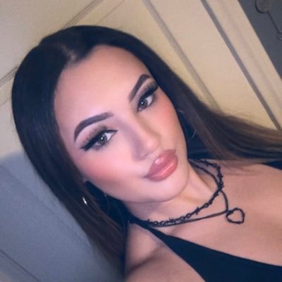 leximvna's profile picture. 