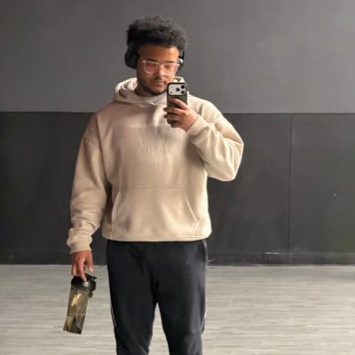 ishisnthere's profile picture. 24 🇩🇴🇲🇾 Video game and music enthusiast