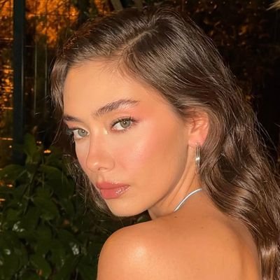 rauhlslegendary's profile picture. if you’re reading this, you’re worth it and i love you. be kind, always / not impersonating, fan acc / priv: @deserveeyou