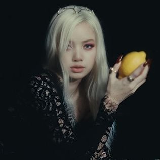 nochepalle's profile picture. ☩ ⋆⁺₊ La storia tremenda di un elettrotecnico che seppe inventare la pila ⁺₊⋆ ☩