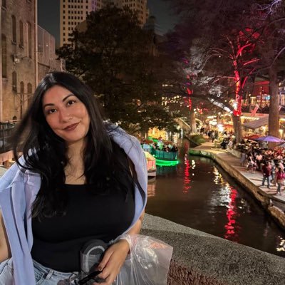 Magguib's profile picture. Entusiasta de los libros y conciertos, abogada y norteña.👩🏻‍⚖️🌵🎭🎞⚖️🎼📚 💜(Disclaimer: Prefiero un TL plural y diverso. No juzgar por los follows).