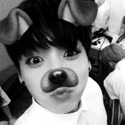 thrkoo's profile picture. lookin like a twenty, from Korea to miami oh I wanna get with you in the worst way ~