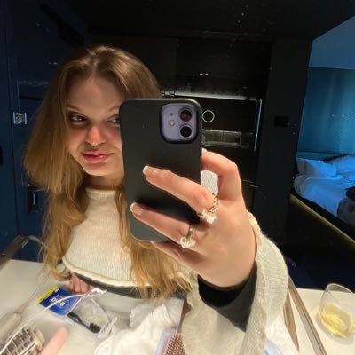 MarieBritani's profile picture. be fucking nice // bos ✦ fla