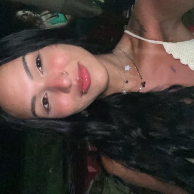 dessafariia's profile picture. meu corpo não tem alma, minha alma tem um corpo