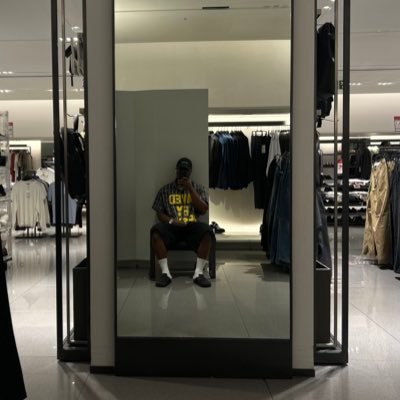 iconwhomatters's profile picture. || @LFC