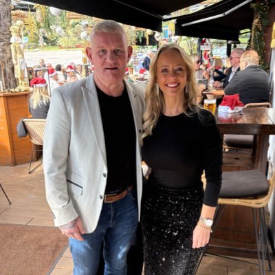 kerryhull75's profile picture. 