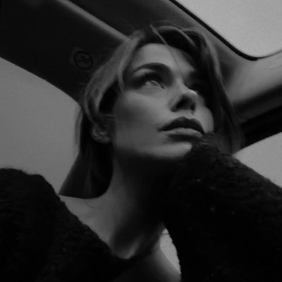 warnettelove's profile picture. 