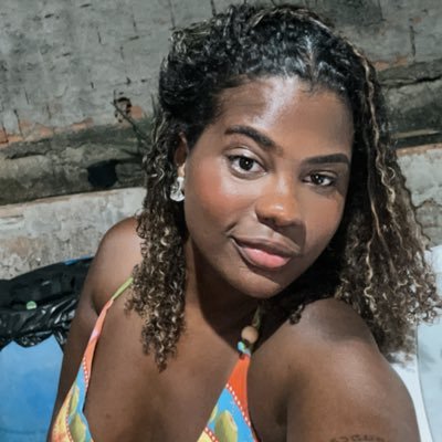 thay_barros7's profile picture. ela é promessa, foi Ele quem me deu, é Ele quem guarda! Heloísa 💜