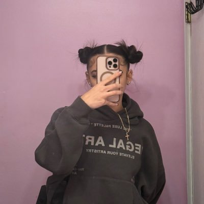 NSEMLULRYK's profile picture. 5️⃣🌟| Content Creator🔞+ | THIS MY ONLY ACCOUNT | Only respond on OF⬇️ | FTS AVAILABLE | NO meets or collabs. | 🆓 https://t.co/Qv5aiZSbEP